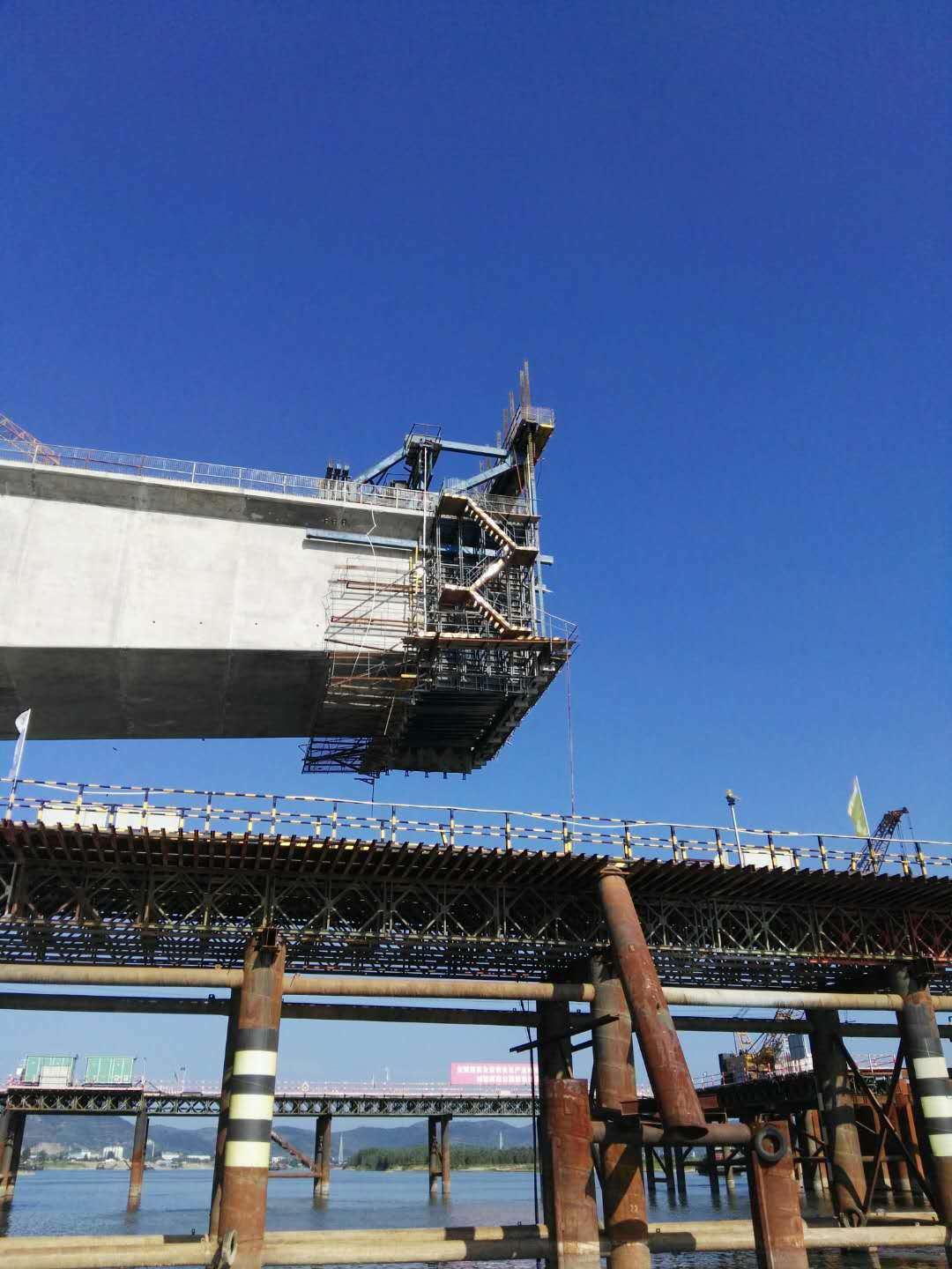 連續(xù)梁張拉、壓漿技術(shù)交底