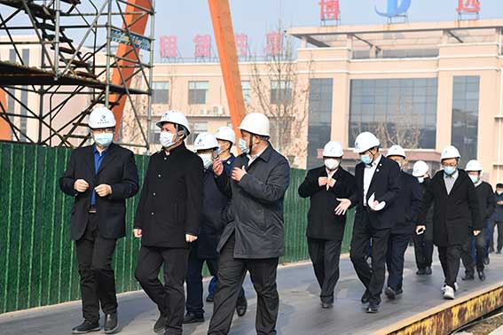濱州市市委常委、常務(wù)副市長(zhǎng)張偉一行來(lái)我司調(diào)研經(jīng)濟(jì)運(yùn)行、疫情防控和安全生產(chǎn)工作